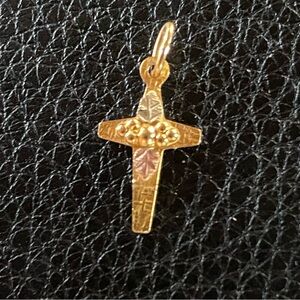 10k Gold Cross Pendant
